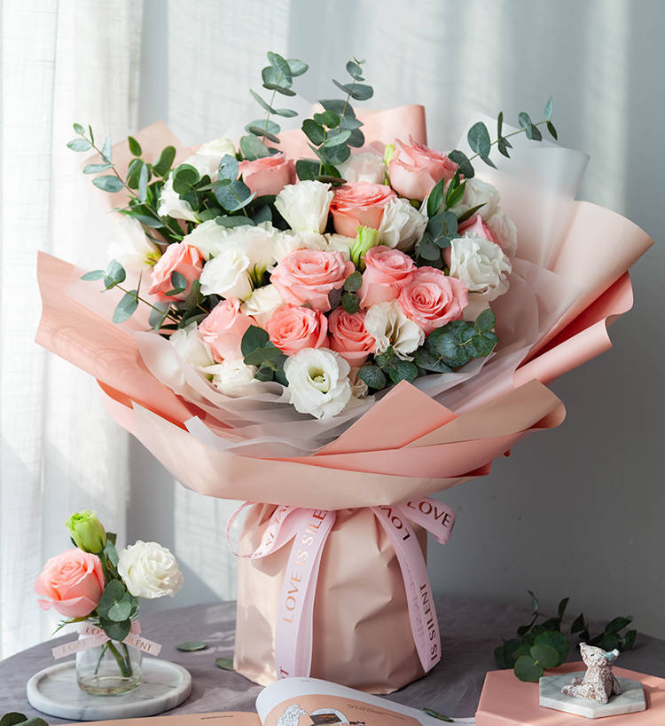 恋爱一周年龄念日想给女朋友送鲜花，可以送哪些花呢