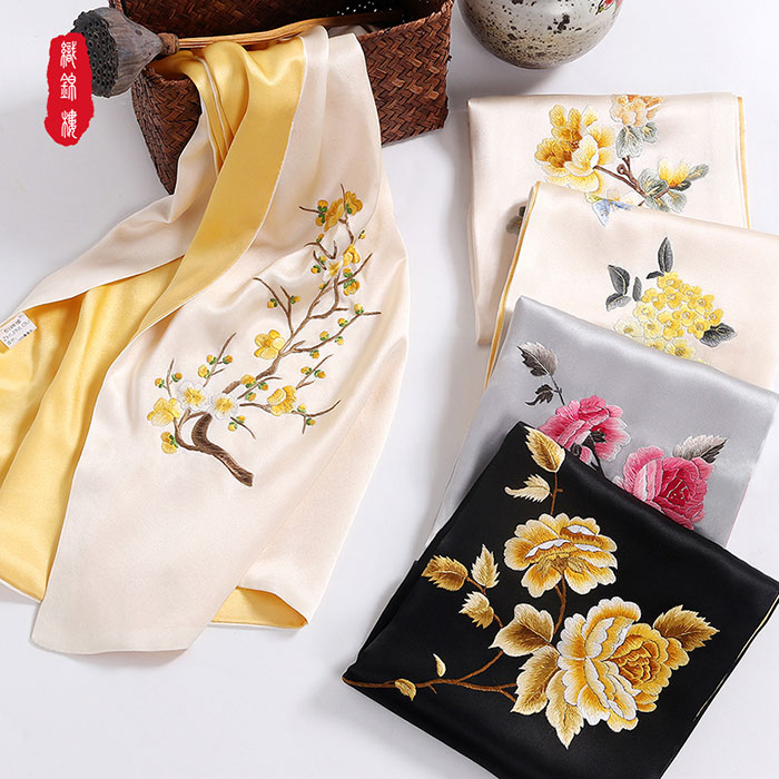 中国传统风格手工刺绣丝巾