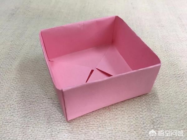 回答怎么用废弃方形卡纸折盒子？