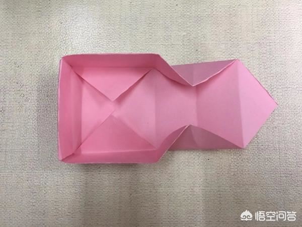 回答怎么用废弃方形卡纸折盒子？