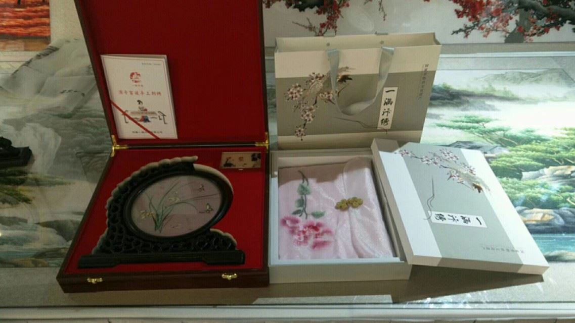 快到教师节了，我送给老师什么东西好呢？（学生送给老师的最好的礼物！）？