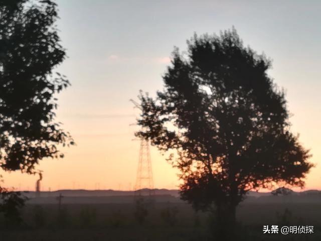 和自己的女朋友认识99天了送什么礼物好，要浪漫？