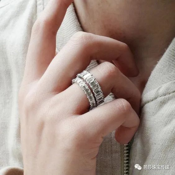 大家和圈子里最懂行的人，认真探讨了一下送礼品这件事