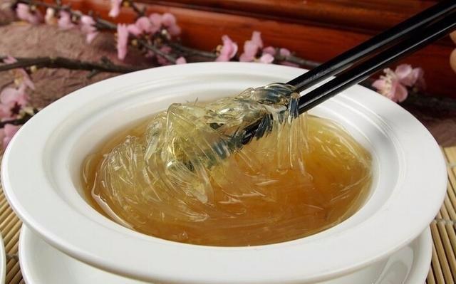 还由于过年送礼物发愁呢？送你个新年体面送礼物指南