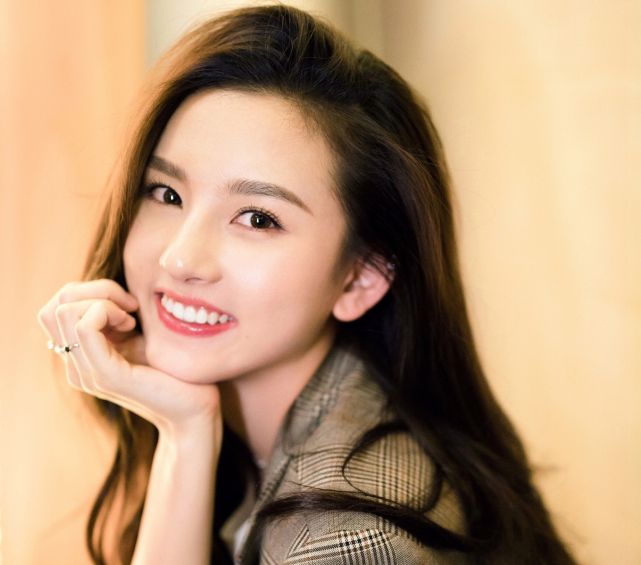 送给女友什么好？可以送这些礼物。