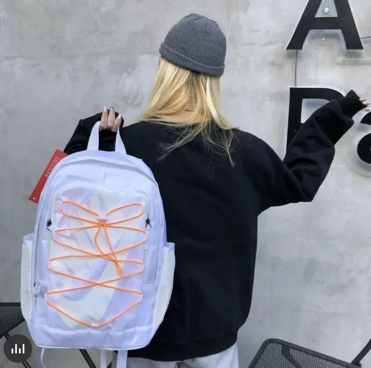 8个520送女朋友绝对被夸的礼物策略，拯救手忙脚乱的你