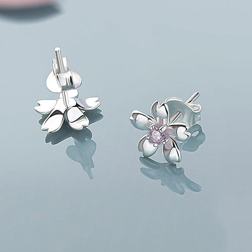 迷你小樱花耳钉