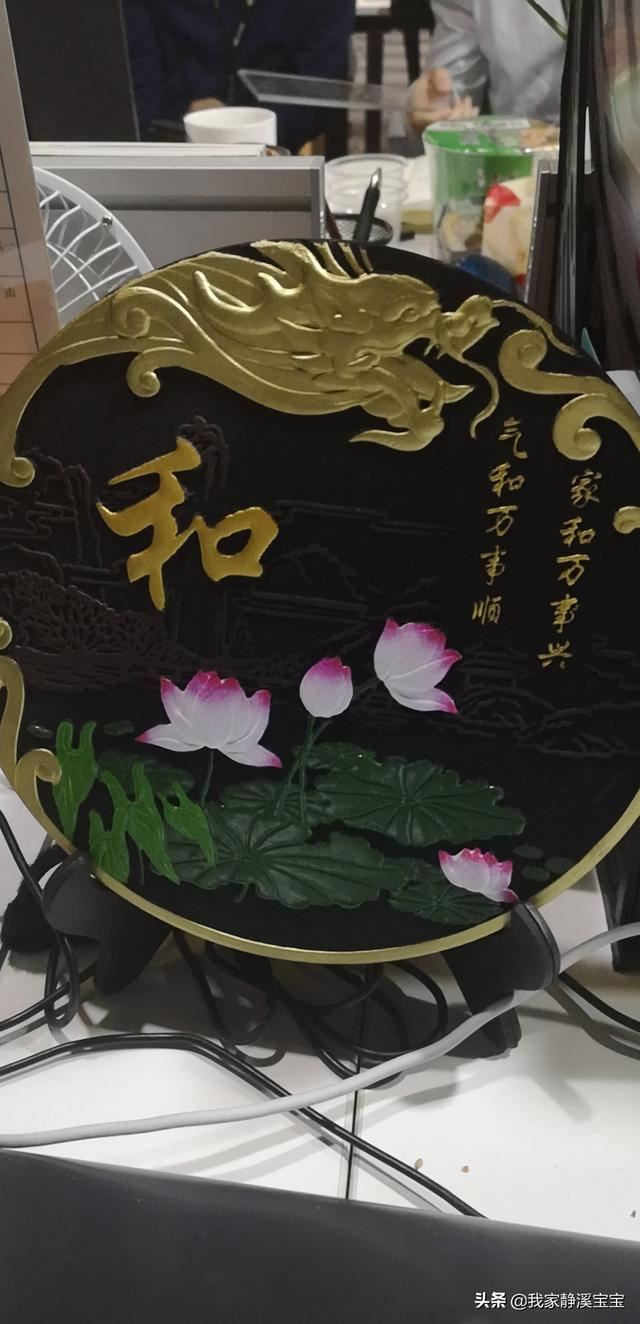 赚到第一份工资。该送父母什么礼物？