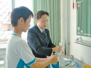 如果给幼儿园老师送礼物的话送什么合适呢？