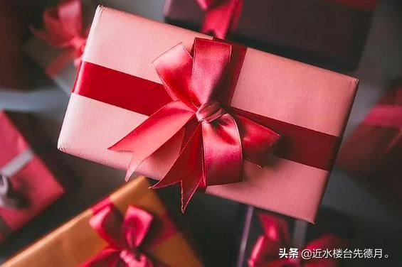 回答异性朋友生日送什么礼物比较好呢?