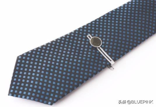 恋爱中女生送男生什么礼物合适？