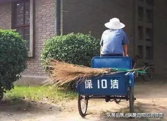 朋友骨折了去看他送什么礼物好？