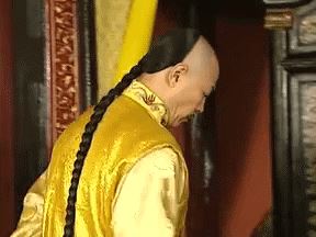 初三女生过生日要什么礼物比较好？（1000元左右的）？