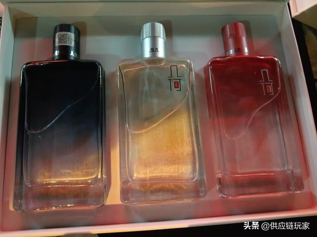 请问100元左右一瓶的白酒，哪个牌子的送人比较好？
