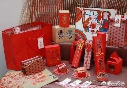 回家给老人买什么礼物？