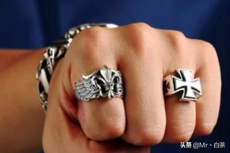 女生送男生什么生日礼物好？