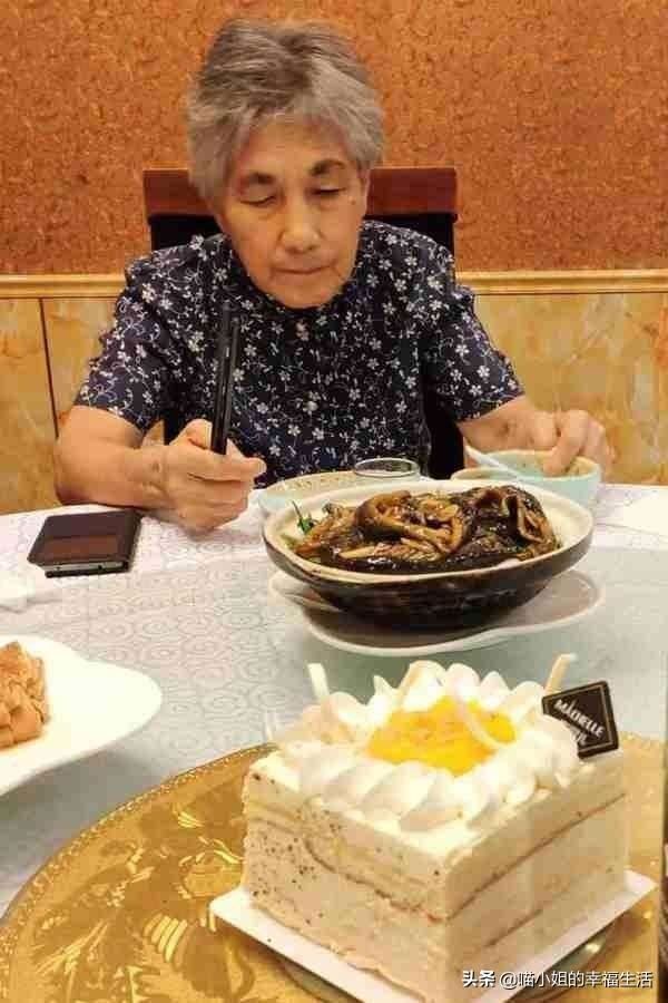 婆婆过生日送什么礼物比较好呢？