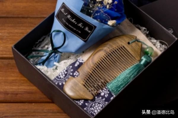 教师节送老师什么礼物好？