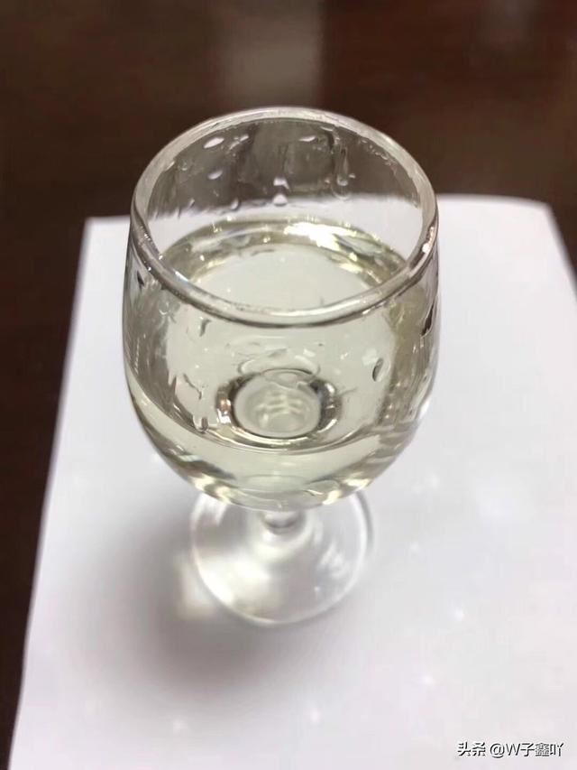 哪种白酒好喝？要300元以上1000元以下的，哪位朋友帮帮忙？