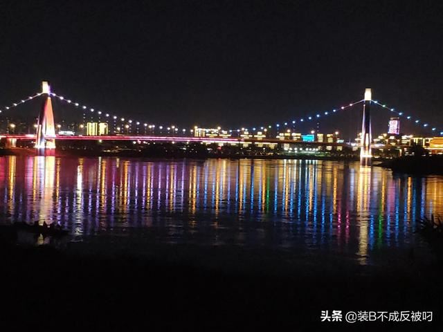 我男朋友买了一辆新车，我想送件礼物，不知送什么？