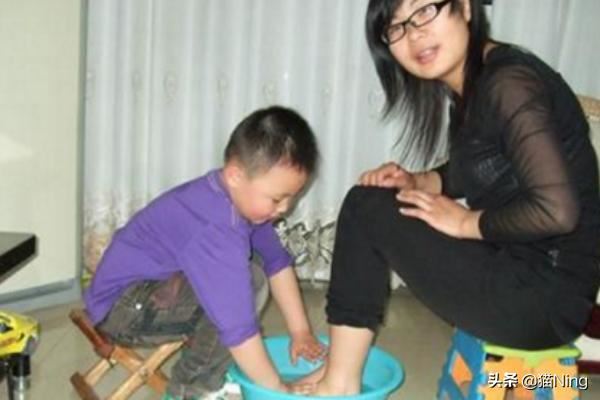 小孩子应该给妈妈的母亲节礼物？
