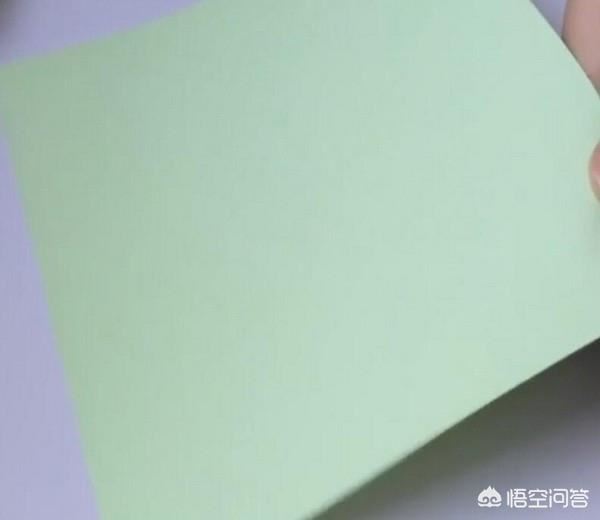 如何用彩纸制作母亲节的礼物相框？