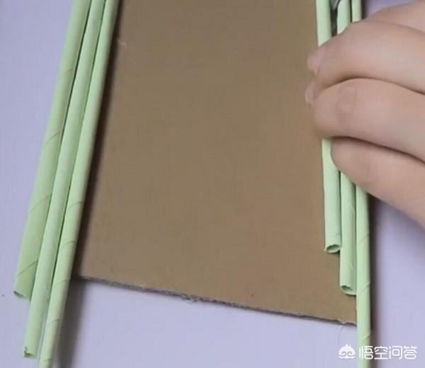 如何用彩纸制作母亲节的礼物相框？