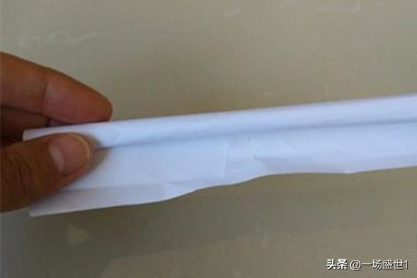 回答纸玫瑰花的折法,送给母亲的礼物?