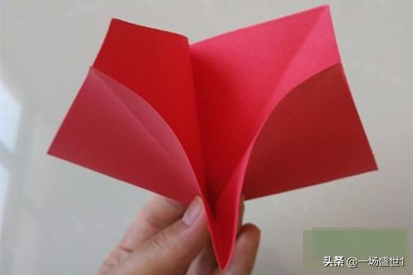 回答纸玫瑰花的折法,送给母亲的礼物?