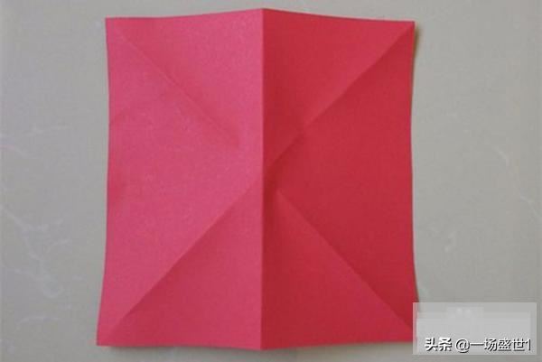 纸玫瑰花的折法，送给母亲的礼物？