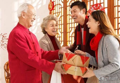 回答给老人送什么礼物好?
