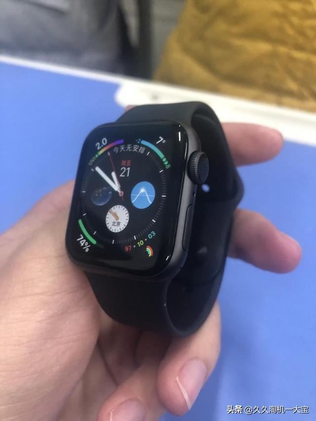 回答想送男朋友手表，价格500左右，大家给点意见吧买什么合适？