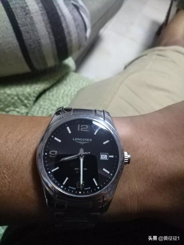 回答想送男朋友手表，价格500左右，大家给点意见吧买什么合适？