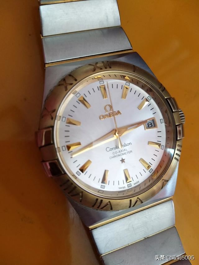 回答想送男朋友手表，价格500左右，大家给点意见吧买什么合适？