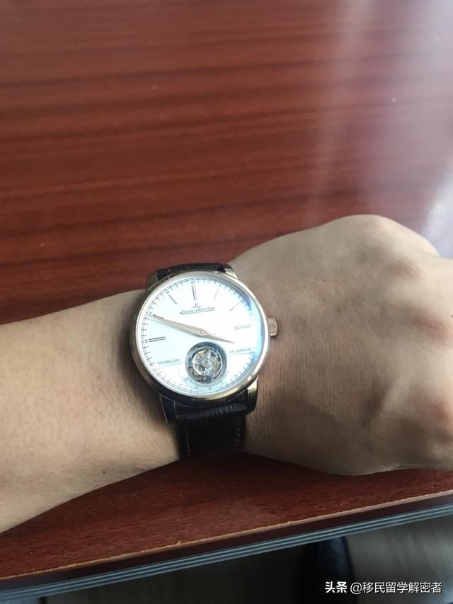 回答想送男朋友手表，价格500左右，大家给点意见吧买什么合适？