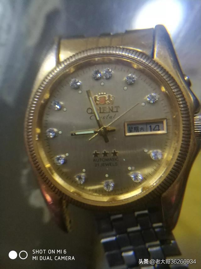 回答想送男朋友手表，价格500左右，大家给点意见吧买什么合适？