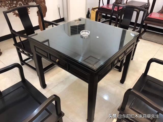 求人办事，想送一两万的东西，送什么好？