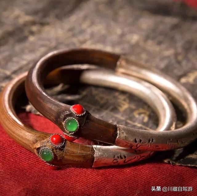 到西藏旅游的话，带什么纪念品回去好？