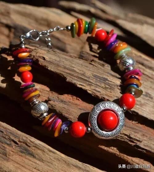 回答去西藏有什么该买的特产?