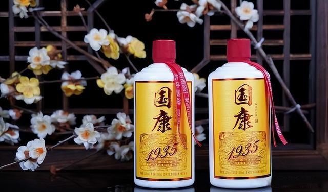 100左右一瓶最好的纯粮食酒排名？