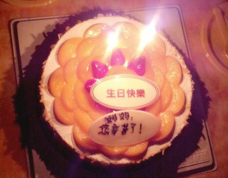 小学生母亲过生日送什么礼物？