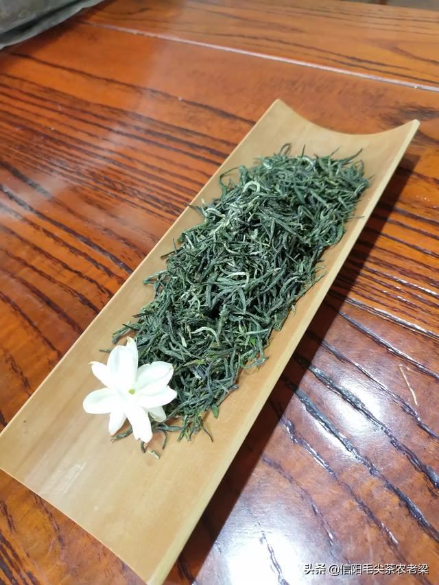 大学毕业想送老师个茶叶，送什么品种的茶好呢？