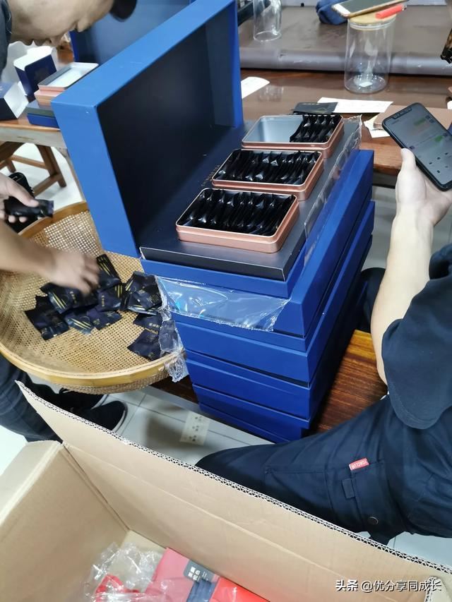 想送领导一盒茶叶，送什么茶叶好呢？