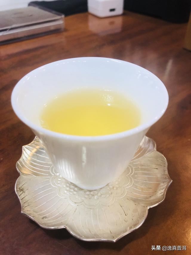 想送领导一盒茶叶，送什么茶叶好呢？