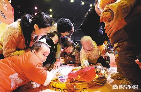 婴儿周岁时抓周的仪式和具体该准备哪些东西？