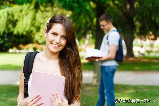 作为大学生该如何孝敬父母？