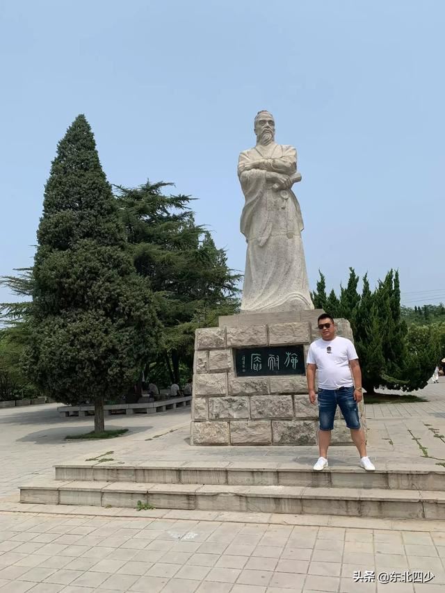 我和老婆结婚十年了，七夕节送她什么好？