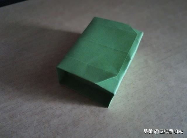 【折纸教程】怎样折一个礼品盒子？