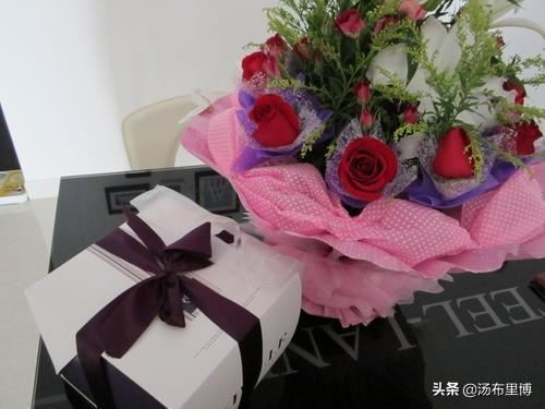 女朋友过生日送什么礼物好？