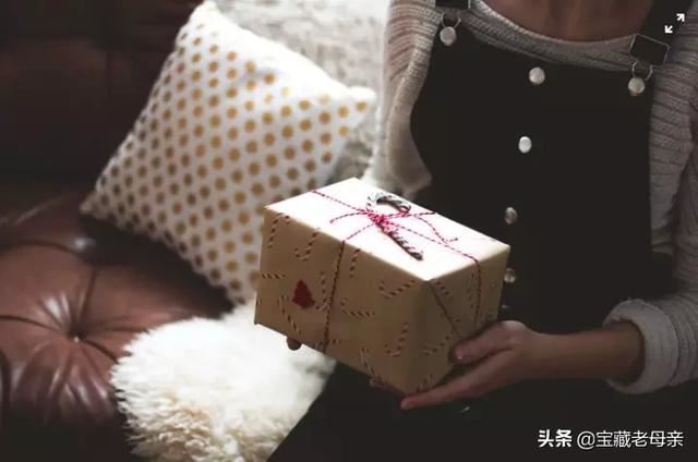 如果去朋友家蹭饭，要带什么去比较好？